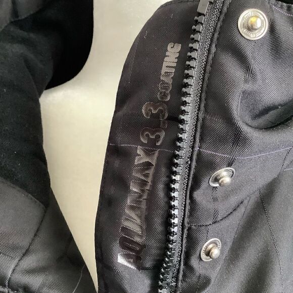 McKINLEY BLACK WINTER COAT SIZE MEDIUM - Picture 8 of 15